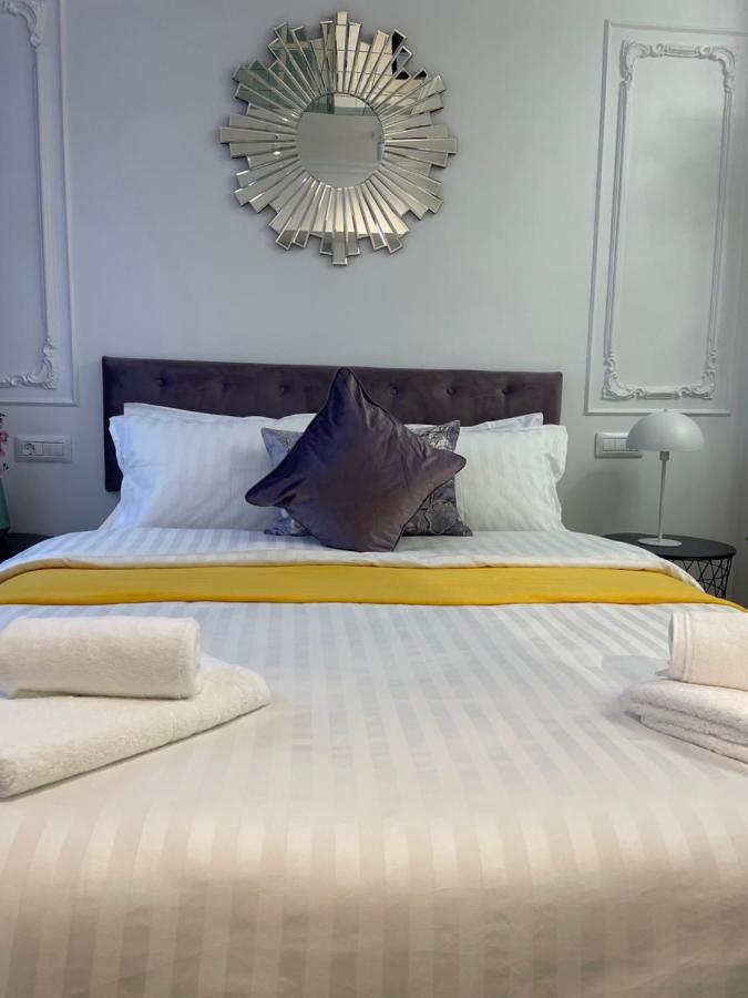 Luxury City Studios Curtea De Arges Luaran gambar
